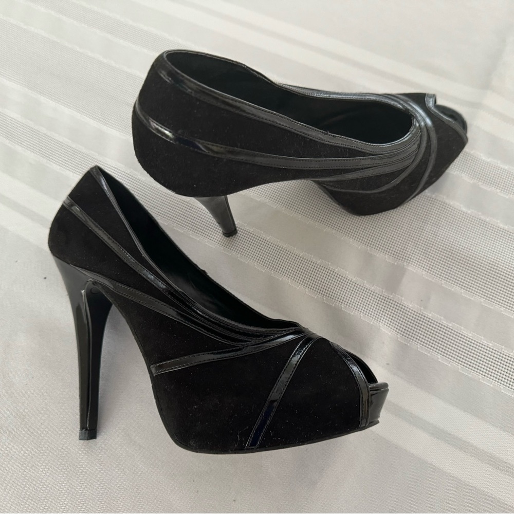 New Jessica Simpson Black Suede Heels